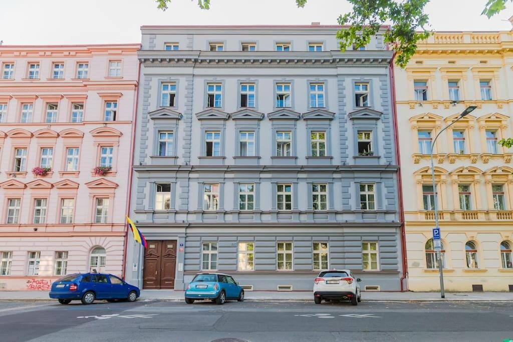 Cozy Quiet New Apartment In Karlin Square Praga Esterno foto